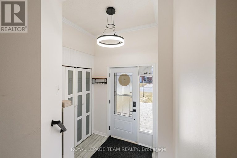 28144477/19-armadale-crescent/cedargrovefraserdale/ottawa/ontario/K2J4A4_3