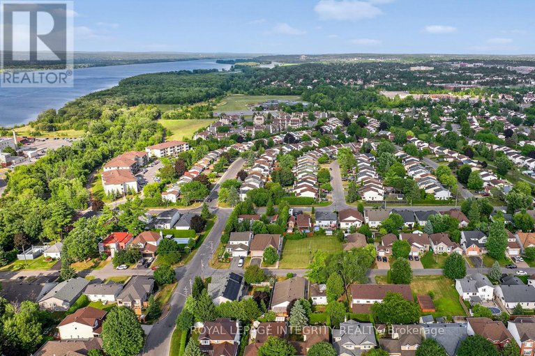 29023134/924-beauchamp-avenue/hiawatha-parkconvent-glen/ottawa/ontario/K1C3A8_37