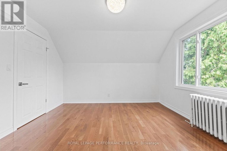 28864707/10-argue-drive/borden-farmstewart-farmcarleton-heightsparkwood-hills/ottawa/ontario/K2E6S1_18
