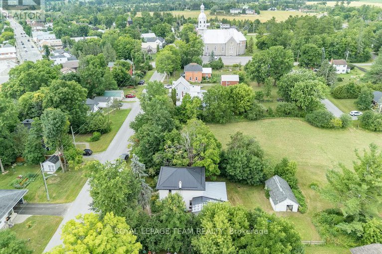 28853182/191-dalkeith-street/pakenham/mississippi-mills/ontario/K0A2X0_28