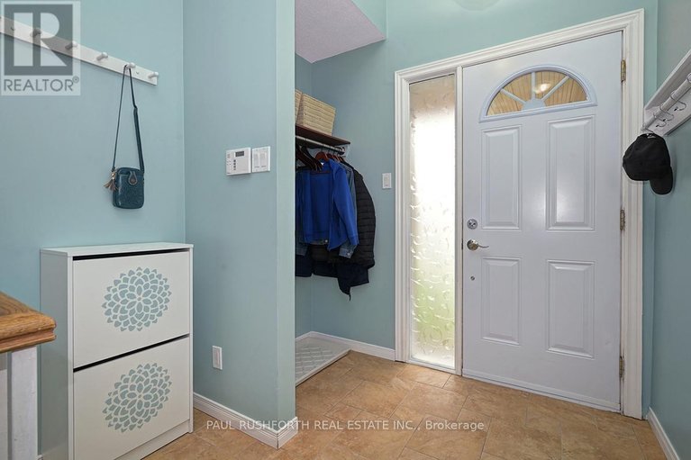 29639209/382-verdon-private/hunt-club-parkgreenboro/ottawa/ontario/K1T3A3_2