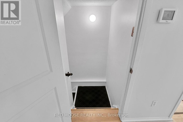 29480001/1983-greenvale-lane/chateauneuf/ottawa/ontario/K1C6E4_35