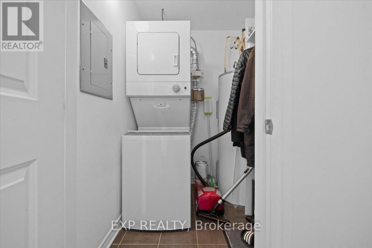 29628148/121-429-kent-street/ottawa-centre/ottawa/ontario/K2P1B5_26