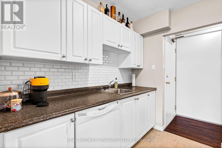 28998613/209-110-forward-avenue/mechanicsville/ottawa/ontario/K1Y4S9_10
