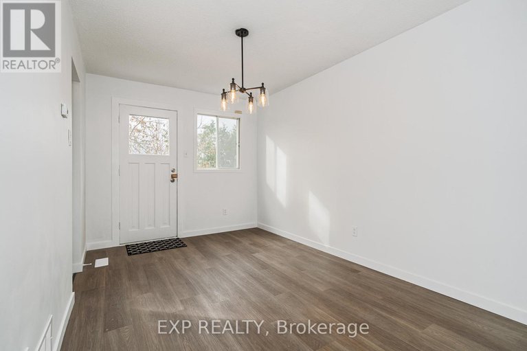 29111766/1364-st-jean-street/chateauneuf/ottawa/ontario/K1C2E6_8