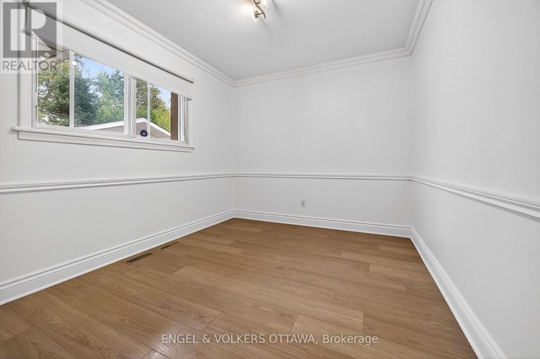 28908569/723-halstead-street/elmvale-acres/ottawa/ontario/K1G1M5_21