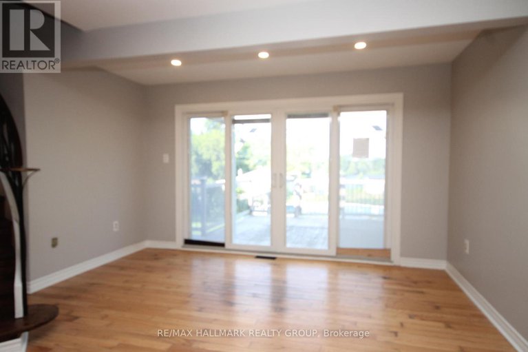 28422586/1844-river-road/manotick-east-to-manotick-station/ottawa/ontario/K4M1B4_11