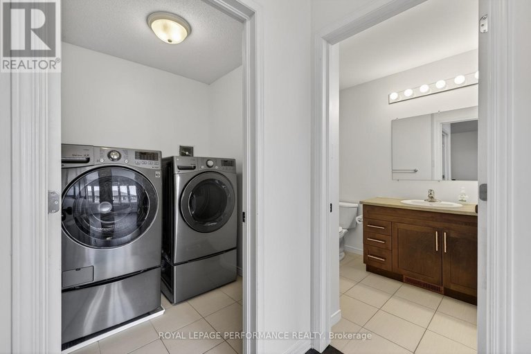 29581114/345-nonius-street/emerald-meadowstrailwest/ottawa/ontario/K2V0E1_26