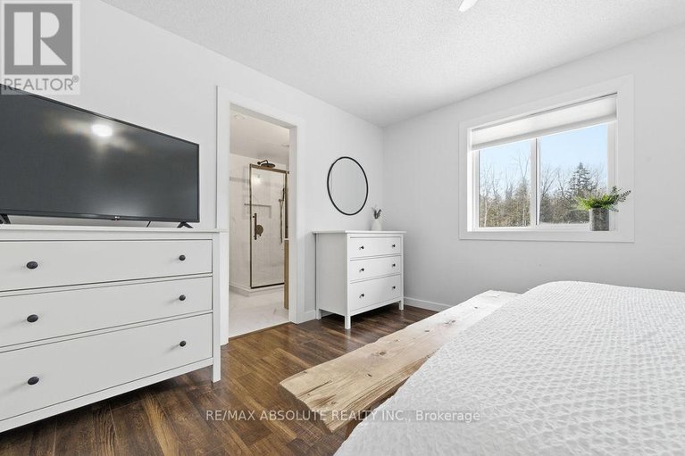 29122344/188-milton-stewart-avenue/mcnabbraeside-twps/mcnabbraeside/ontario/K7S0E1_19