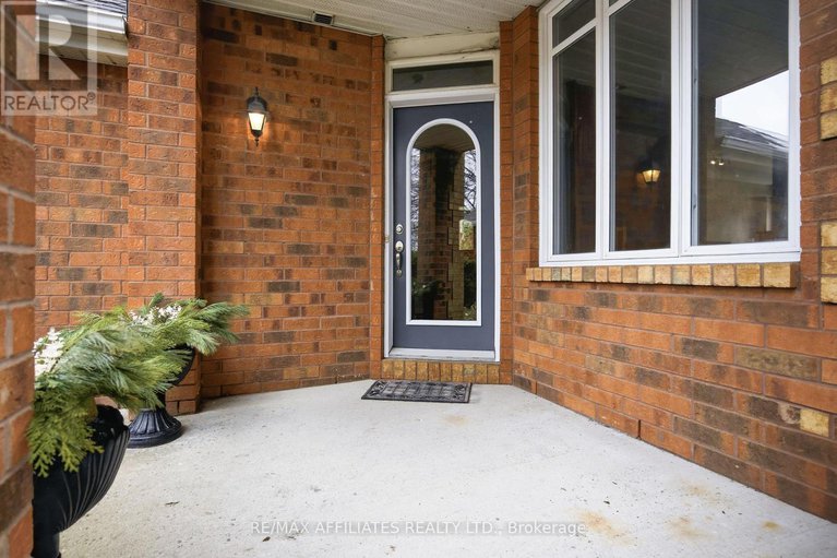 29125287/137-hearst-way/katimavik/ottawa/ontario/K2L4G5_3