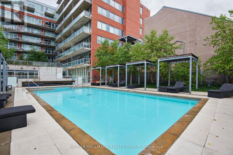 28842721/penthouse-804-360-mcleod-street/ottawa-centre/ottawa/ontario/K2P1A9_42