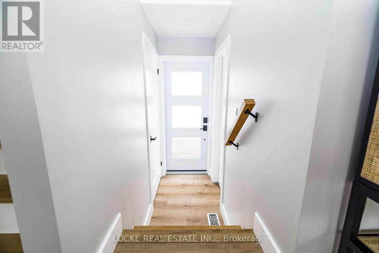 29371448/6066-ridgelea-place/chapel-hill/ottawa/ontario/K1C5P8_35