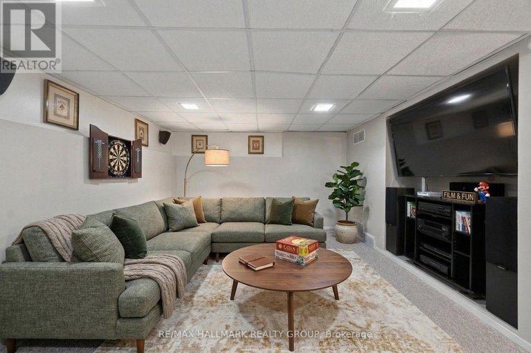 29643096/80-pickwick-drive/cedargrovefraserdale/ottawa/ontario/K2J3E2_39