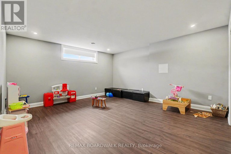 29407946/139-st-thomas-street/russell-twp/russell/ontario/K0A3H0_38