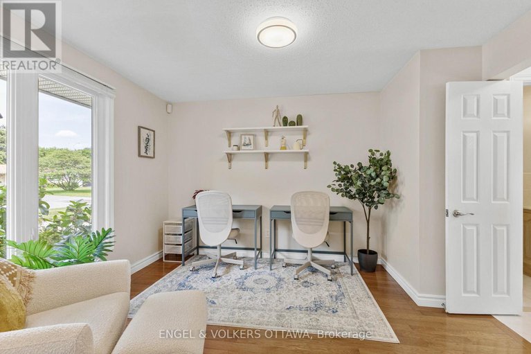 29420206/97-queensline-drive/bruce-farmgraham-parkqualicumbellands/ottawa/ontario/K2H7J6_14