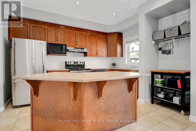 28388701/136-potts-private/notting-hillsummerside/ottawa/ontario/K4A0N7_10