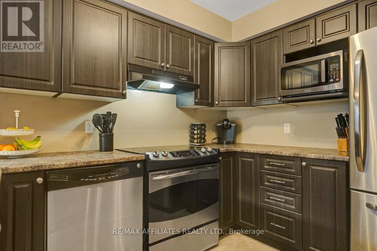 29156732/462-templeford-avenue/emerald-meadowstrailwest/ottawa/ontario/K2M0B8_15