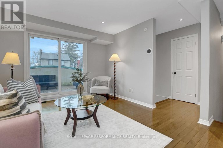 29463580/19-columbus-avenue/overbrook/ottawa/ontario/K1K1R2_5