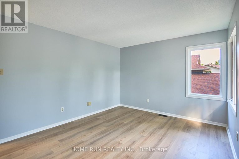 28873097/20-thiessen-crescent/katimavik/ottawa/ontario/K2L2M3_31