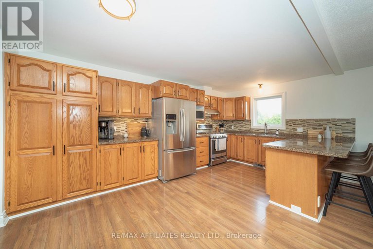 28104929/7055-shadow-ridge-drive/greely/ottawa/ontario/K4P1B8_14