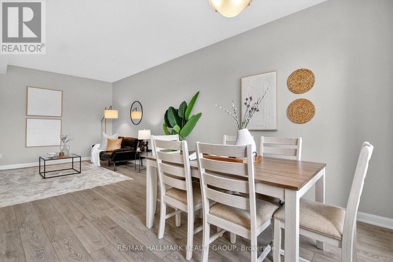 29577723/58-teelin-circle/half-moon-bay/ottawa/ontario/K2J6T9_13