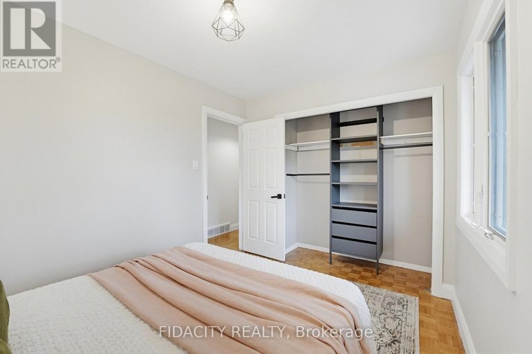 29608674/7-gagnon-court/beaverbrook/ottawa/ontario/K2K1A7_29