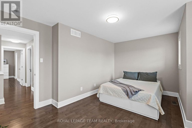 28459727/24-knockaderry-crescent/half-moon-bay/ottawa/ontario/K2J6H2_40