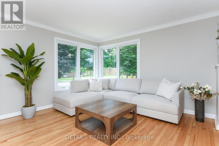 28587283/1300-field-street/bel-air-park/ottawa/ontario/K2C2R3_4