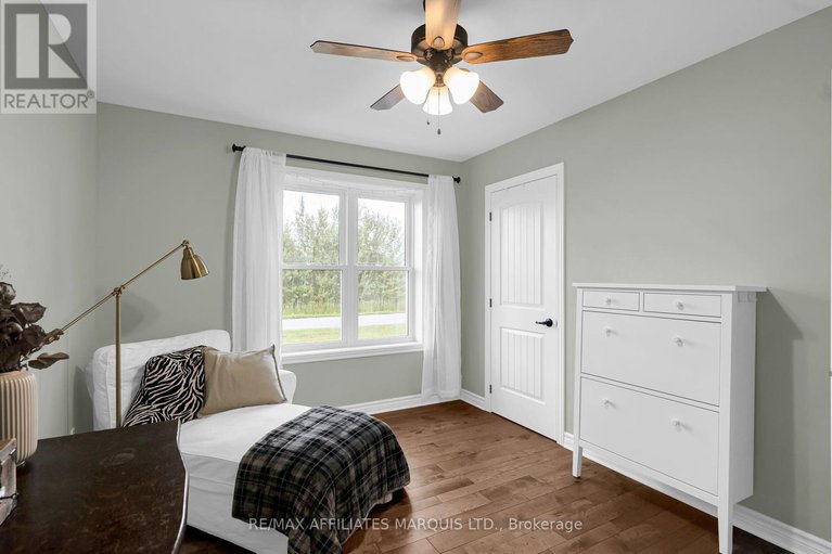 28797293/6840-lalonde-boulevard/south-glengarry-charlottenburgh-twp/south-glengarry/ontario/K0C2E0_20