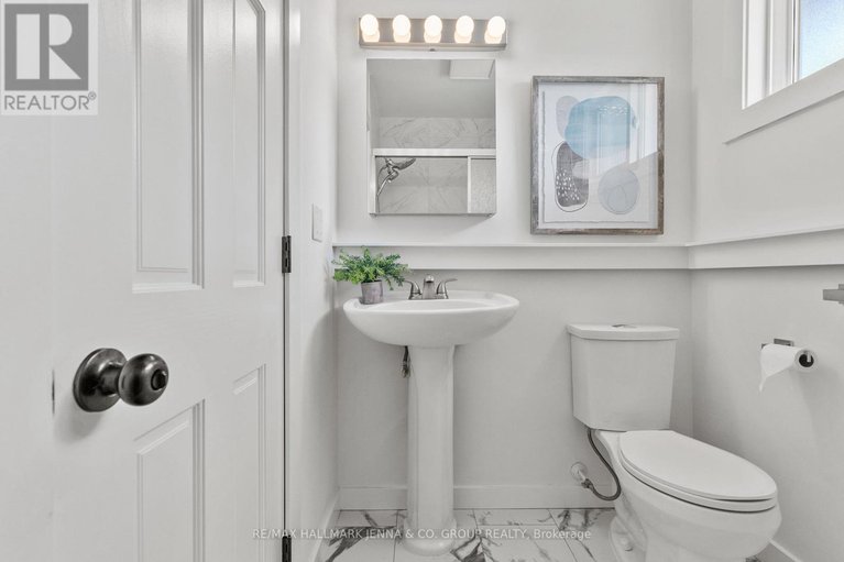 29070320/1246-cobden-road/queensway-terrace-southridgeview/ottawa/ontario/K2C2Z9_22