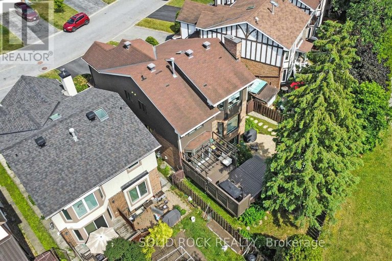 29444283/51-pemberton-crescent/manordale/ottawa/ontario/K2G4Y9_70