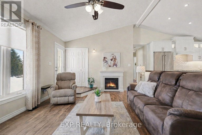 29620887/3238-drouin-road/clarencerockland-twp/clarence-rockland/ontario/K0A2A0_5