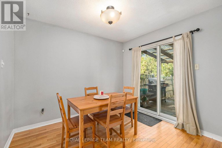 28926075/9-glacier-street-s/on-the-green/ottawa/ontario/K2J2M7_7
