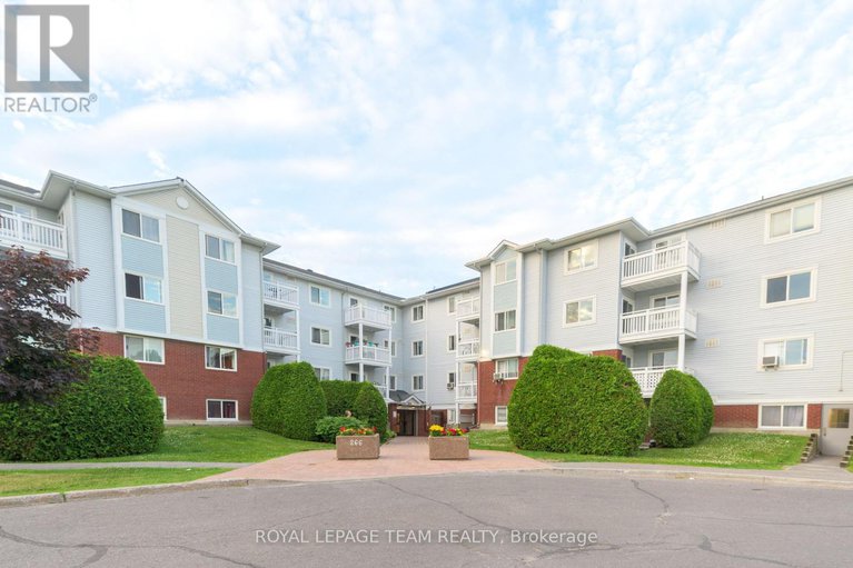 28563933/204-266-lorry-greenberg-drive/hunt-club-parkgreenboro/ottawa/ontario/K1T3J9_1