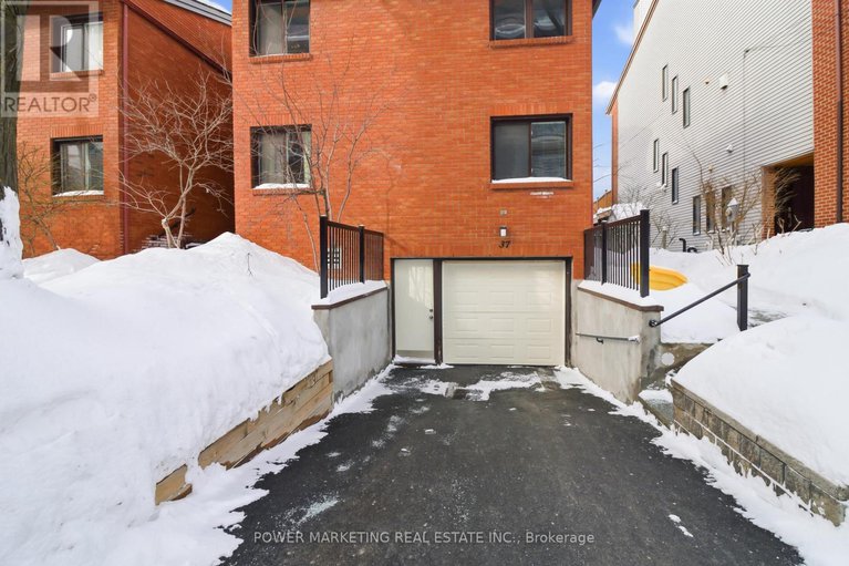 29358160/37g-robinson-avenue/sandy-hill/ottawa/ontario/K1N8N8_2