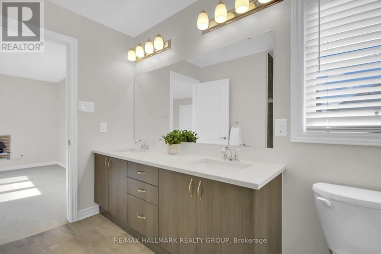 29541635/225-rivertree-street/emerald-meadowstrailwest/ottawa/ontario/K2M0J4_16