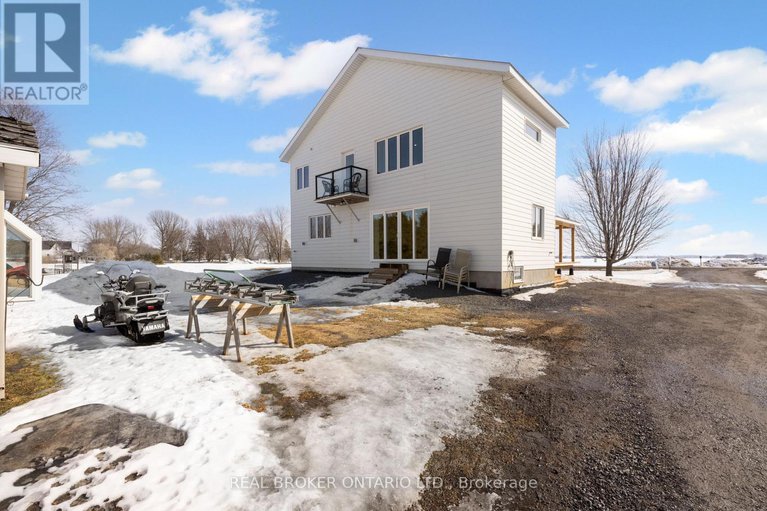 29434200/10969-gilmour-road/south-dundas-matilda-twp/south-dundas/ontario/K0C1C0_37