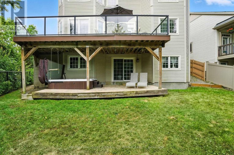 29514784/2649-fallingwater-circle/half-moon-bay/ottawa/ontario/K2J0R6_35