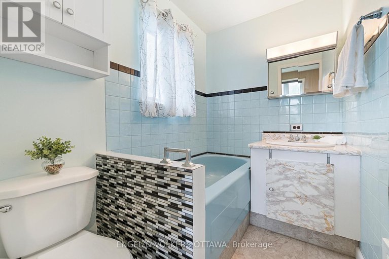 29081108/989-connaught-avenue/queensway-terrace-north/ottawa/ontario/K2B5M7_16