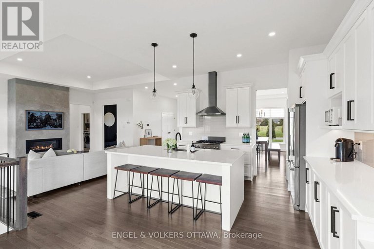28348062/312-shoreway-drive-drive/greely/ottawa/ontario/K4P0G2_10