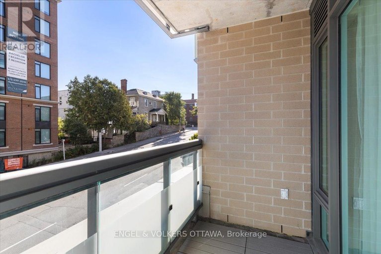 29573893/213-238-besserer-street/sandy-hill/ottawa/ontario/K1N6B1_19