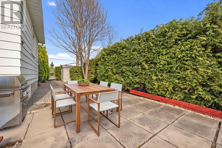 29651246/1290-st-jean-street/convent-glen-south/ottawa/ontario/K1C1N6_46