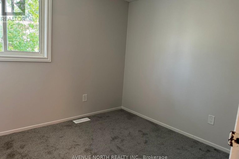 28652474/3-1408-foxwell-street/pineview/ottawa/ontario/K1B5J4_15