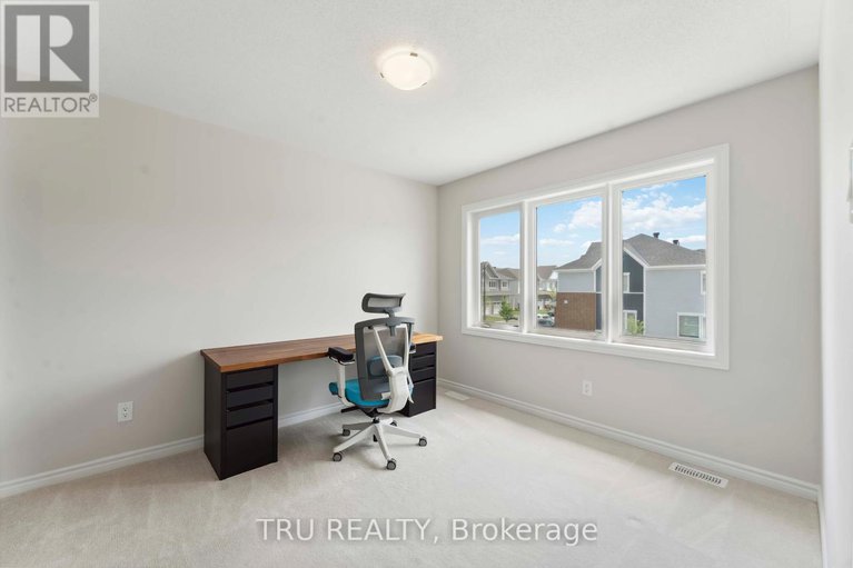 28426936/639-chillerton-drive/half-moon-bay/ottawa/ontario/K2J6X8_30