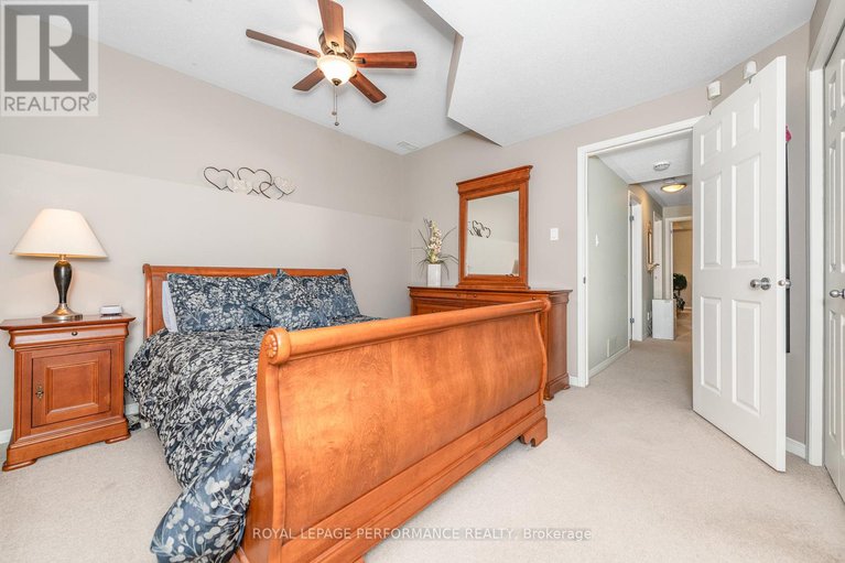 28511798/14-111-steele-park-private/cyrville/ottawa/ontario/K1J0J2_14