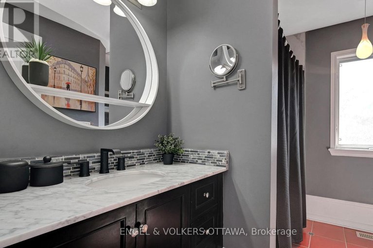 29583335/505-burleigh-private/cyrville/ottawa/ontario/K1J1J9_27