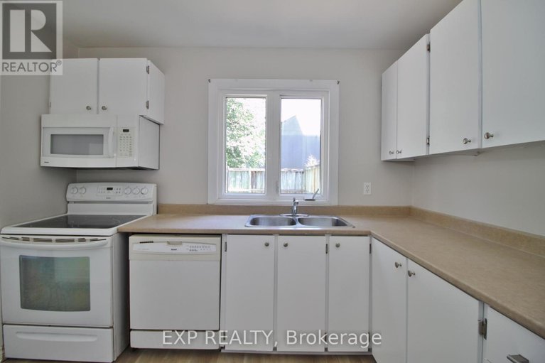 28762843/52-3691-albion-road/sawmill-creektimbermill/ottawa/ontario/K1T1P2_12