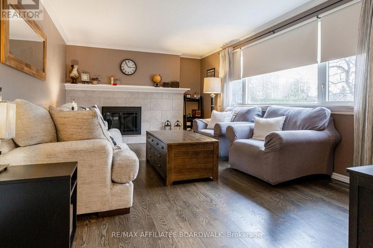 28246634/38-nestow-drive-nw/tanglewood/ottawa/ontario/K2G3X8_10