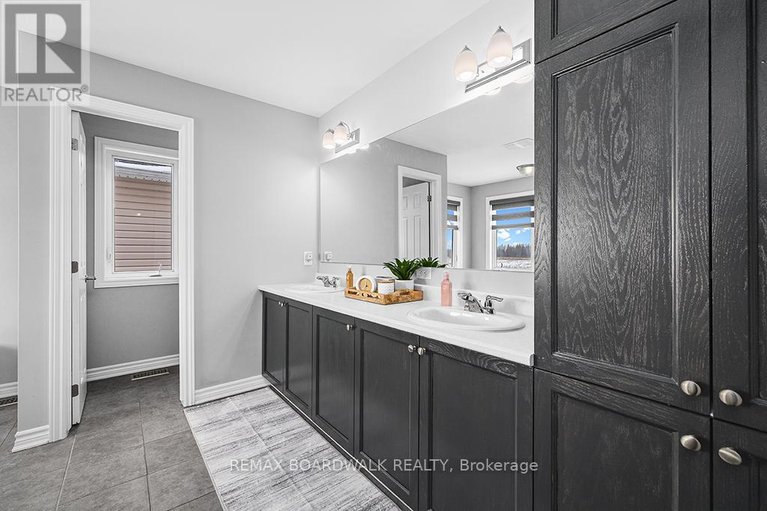 29414212/353-sweetclover-way/avalon-west/ottawa/ontario/K4A1E6_36