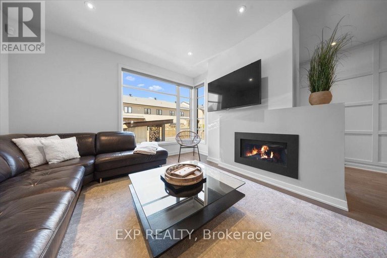 29639799/769-brian-good-avenue/riverside-southgloucester-glen/ottawa/ontario/K4M0E3_13